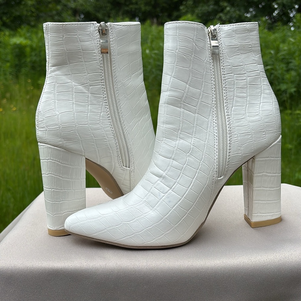 Block Heel Faux Crockskin Boots sz 38